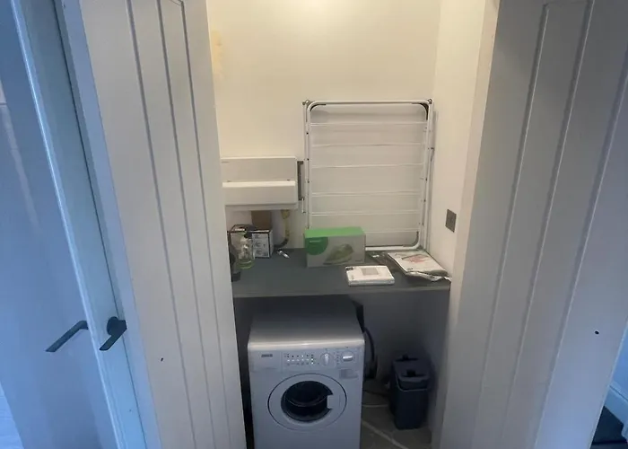 Ship Shape Fashion * Bristol