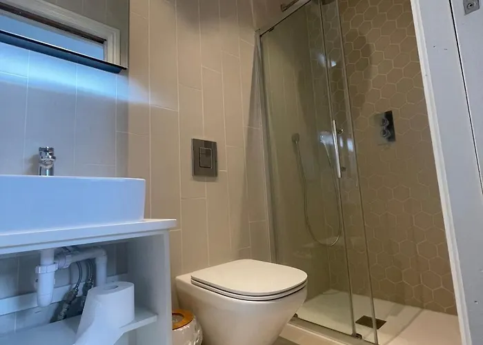 Ship Shape Fashion Apartman Bristol