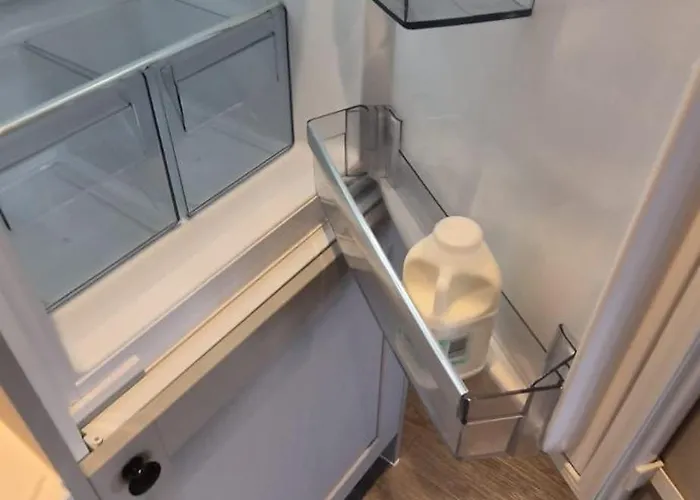 Ship Shape Fashion * Bristol